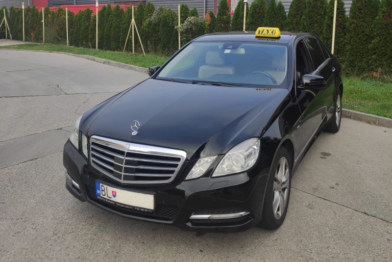 Mercedes Benz E